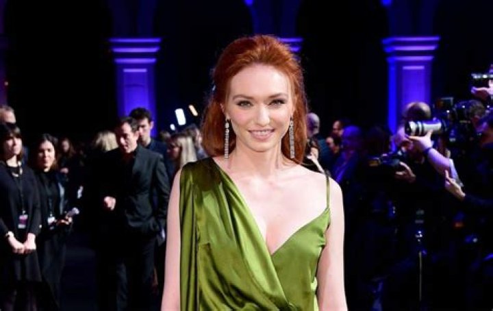 Eleanor Tomlinson Bio