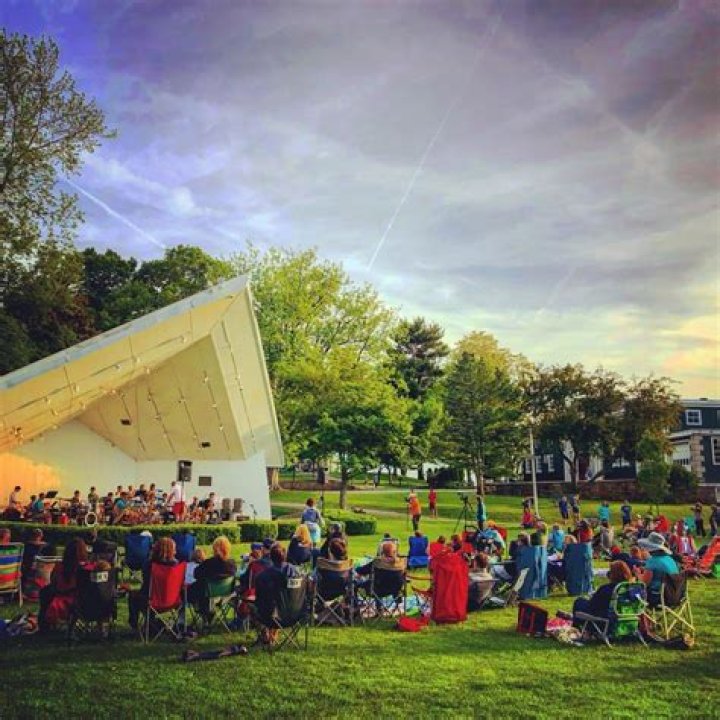 Hanging In Lynch Park