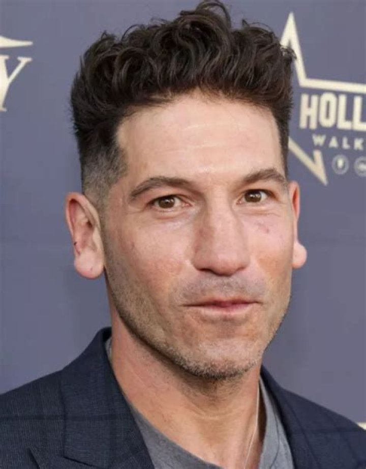 Height of Jon Bernthal
