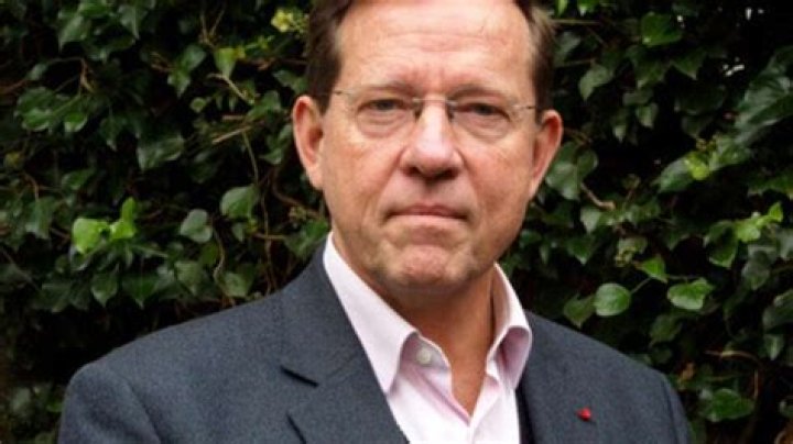 Pourquoi Pierre Servant Met Un Bonnet Pourquoi Pierre Servant Met Un Bonnet