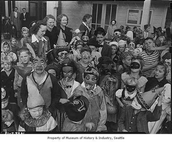 Seattle Halloween 1943