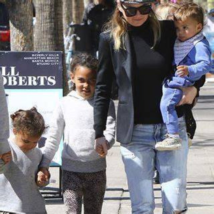 sienna-may-pompeo-ivery